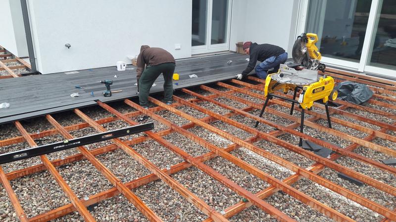 Budowa tarasu na działce