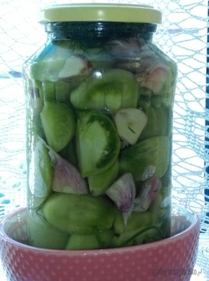 Domowe sposoby na dojrzewanie pomidorów