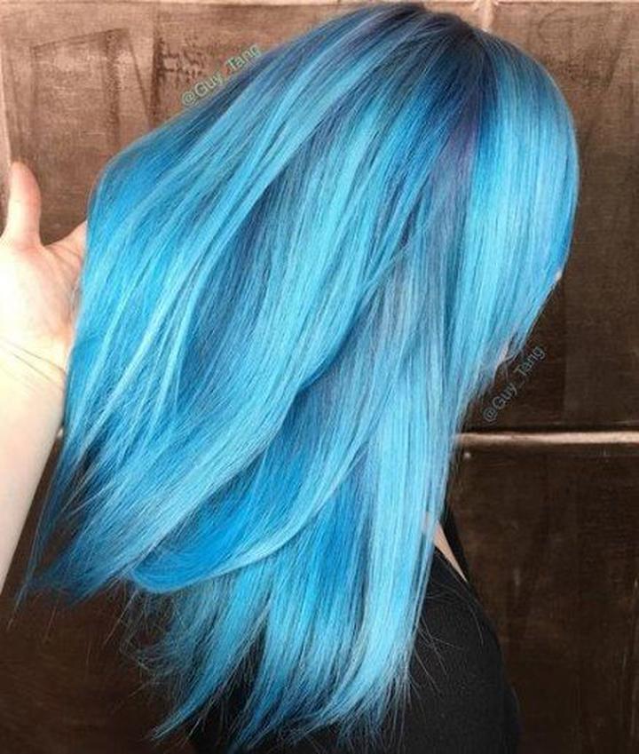 Niebieskie włosy bez farby