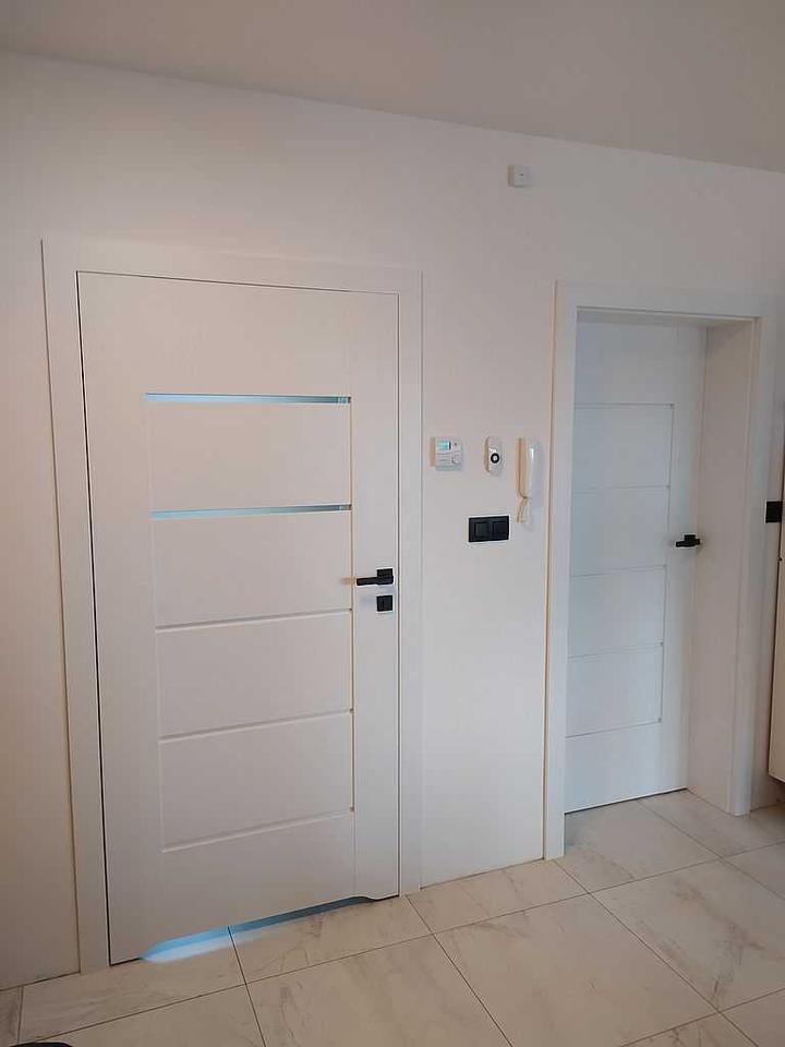 Montaż drzwi bezprzylgowych krok po kroku