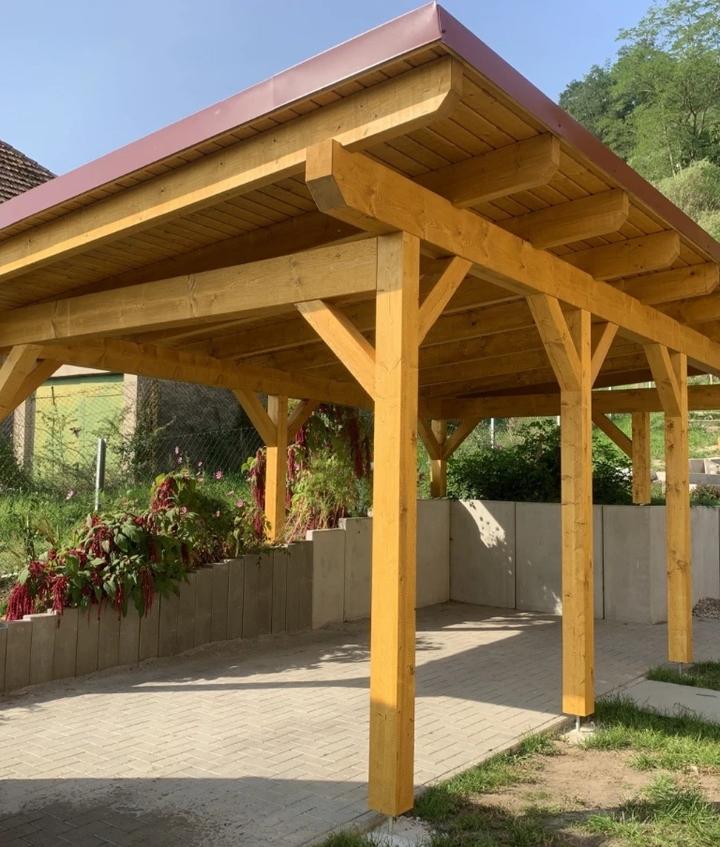 Zadaszenie a roślinność ogrodowa