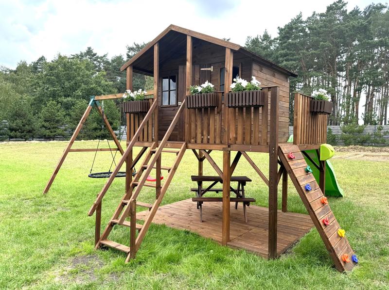 Stwórz swoje marzenie: Jak zbudować mały drewniany domek krok po kroku