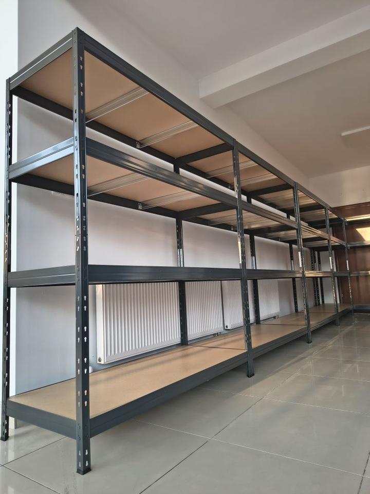 Koszt i materiały na regały