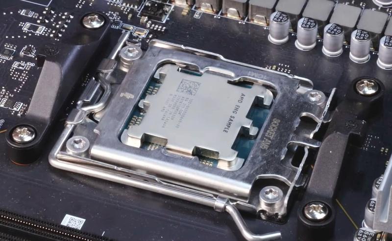 Montaż procesora Intel