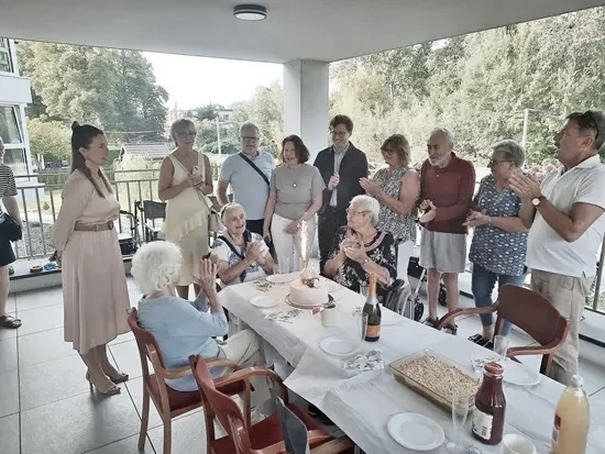 Rozwój budowy domu spokojnej starości jako odpowiedź na potrzeby seniorów