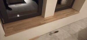 Przewodnik krok po kroku: jak zamontować parapet drewniany w swoim domu